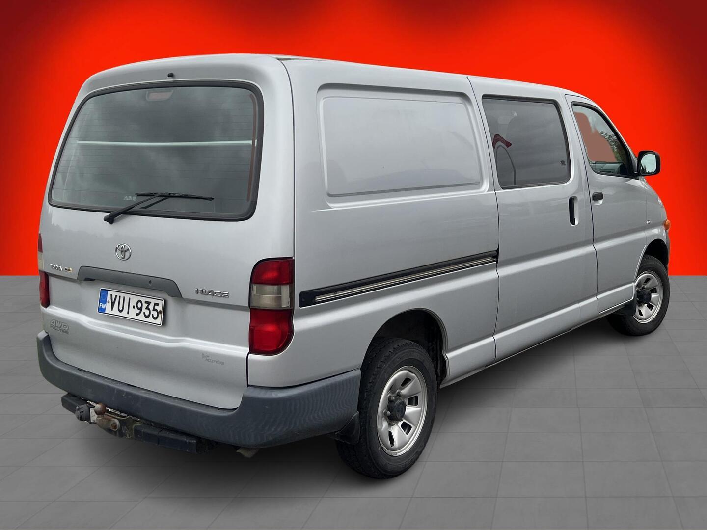 TOYOTA Hiace 2006