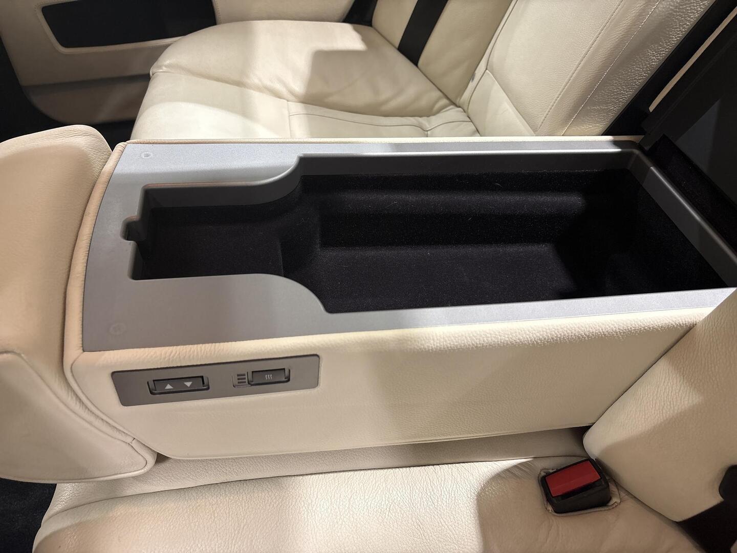 BMW 740 2006