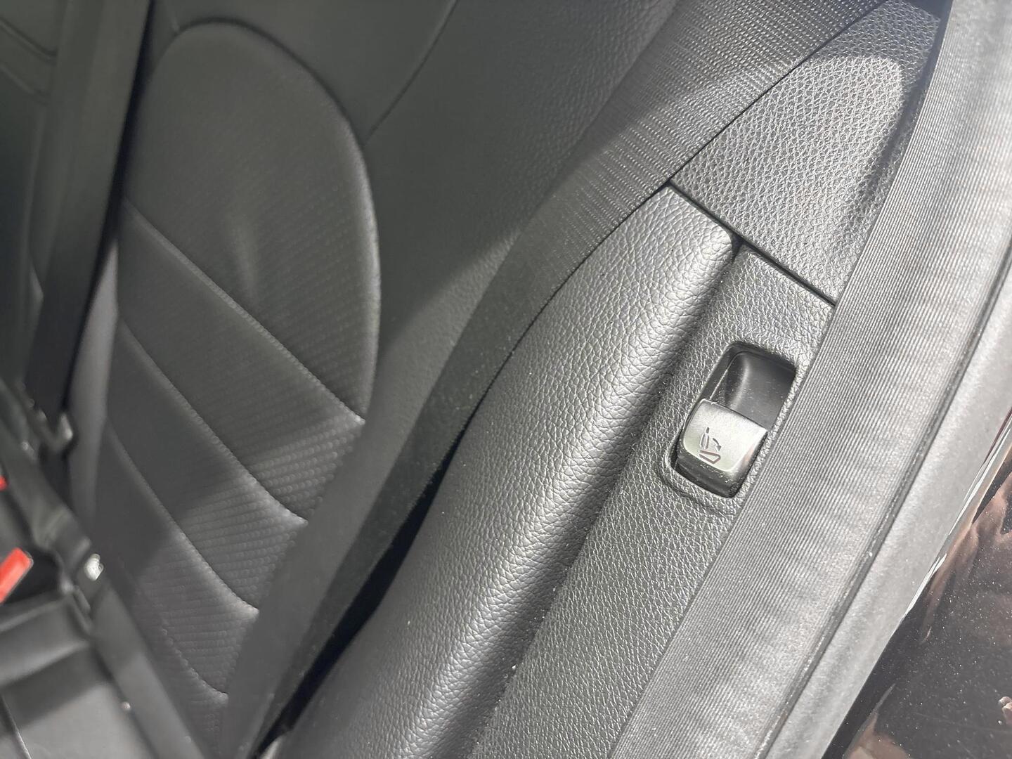 MERCEDES-BENZ C 2016