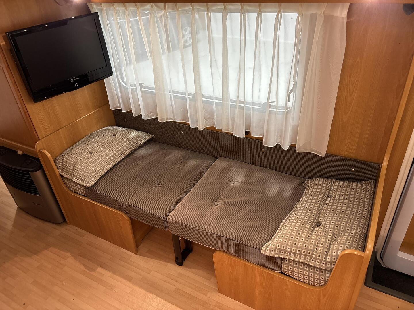 TABBERT Vivaldi 2006