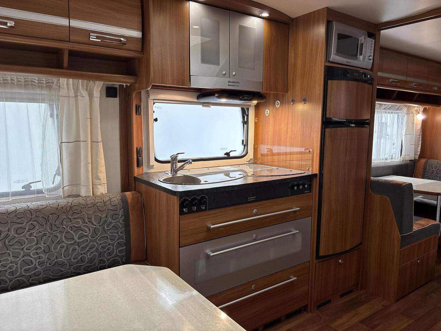 DETHLEFFS NOMAD 2011