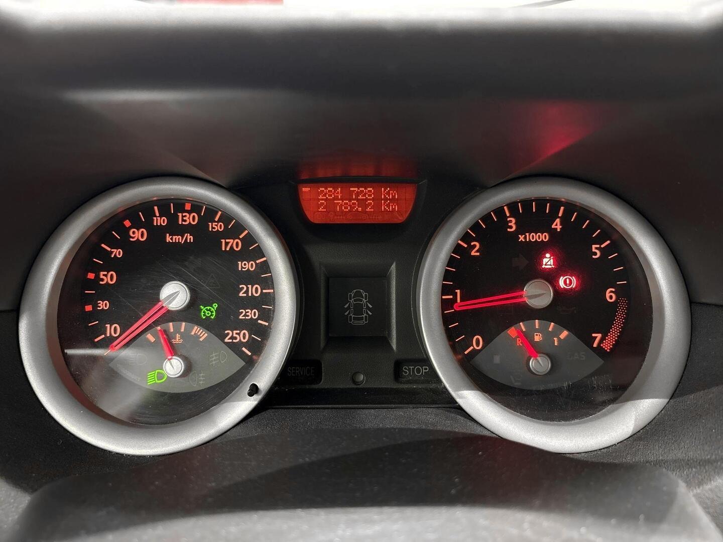 RENAULT Megane 2004