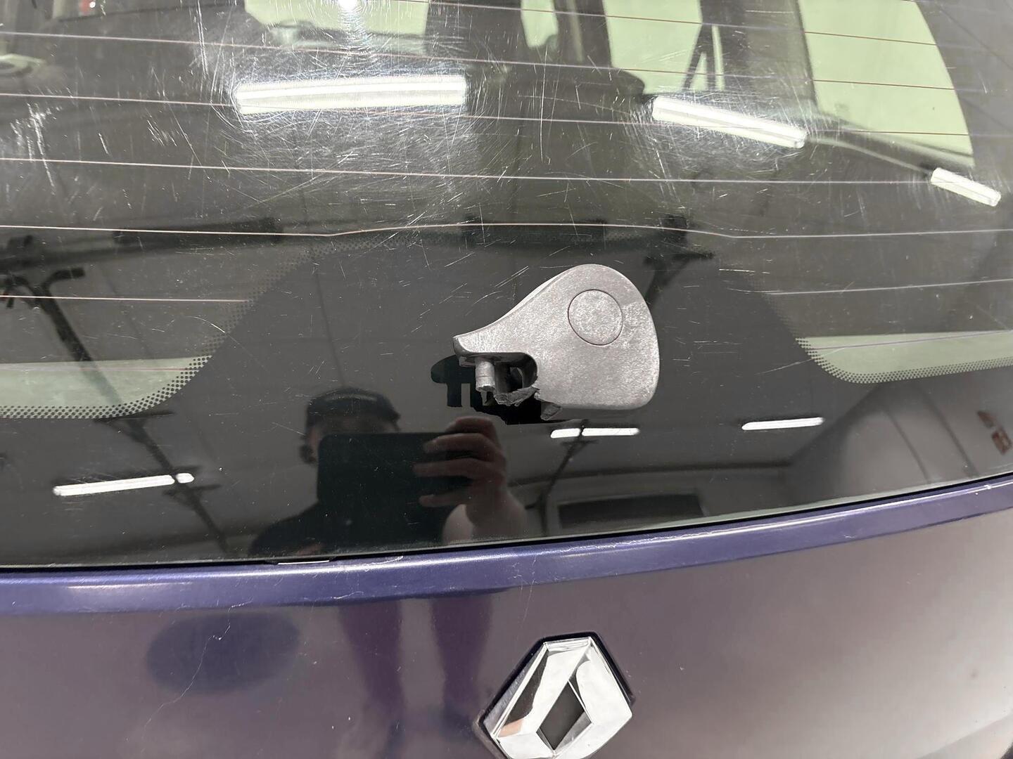 RENAULT Megane 2004