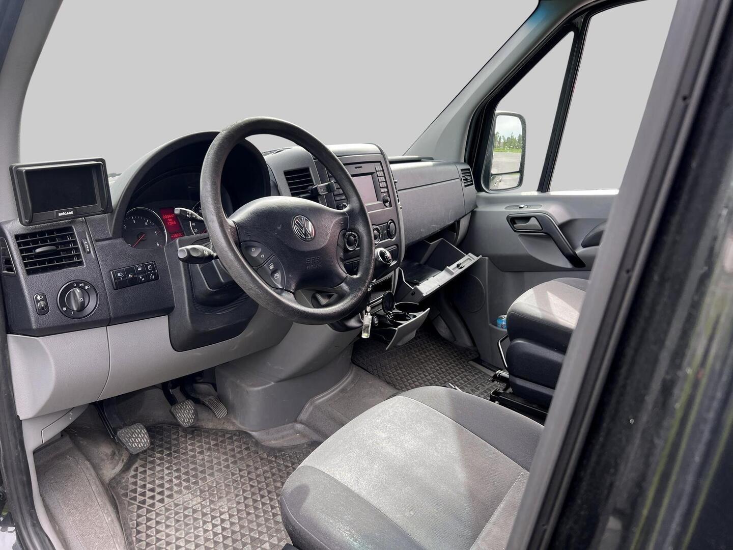 VOLKSWAGEN Crafter 2016