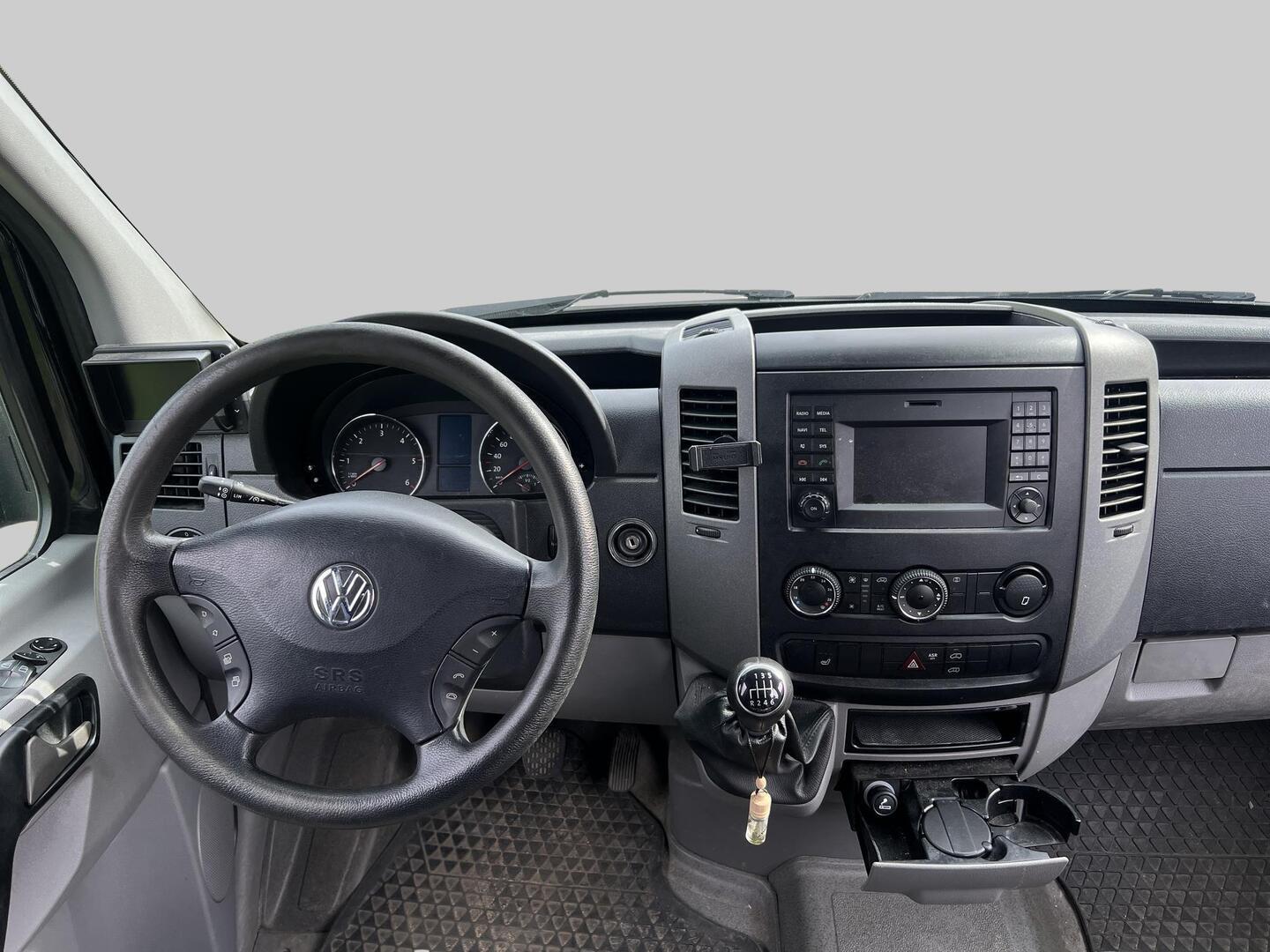 VOLKSWAGEN Crafter 2016