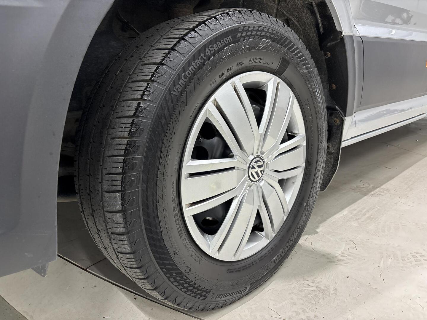 VOLKSWAGEN GRAND CALIFORNIA 680 2020