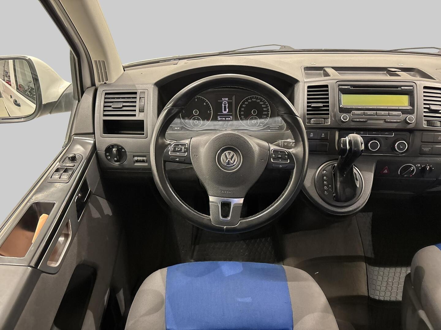 VOLKSWAGEN Transporter 2013