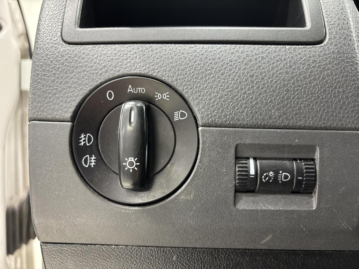 VOLKSWAGEN Transporter 2013