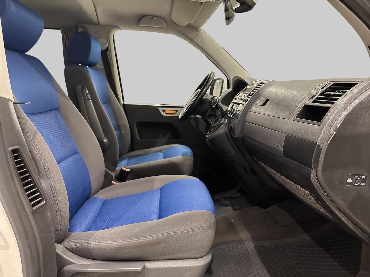 VOLKSWAGEN Transporter 2013