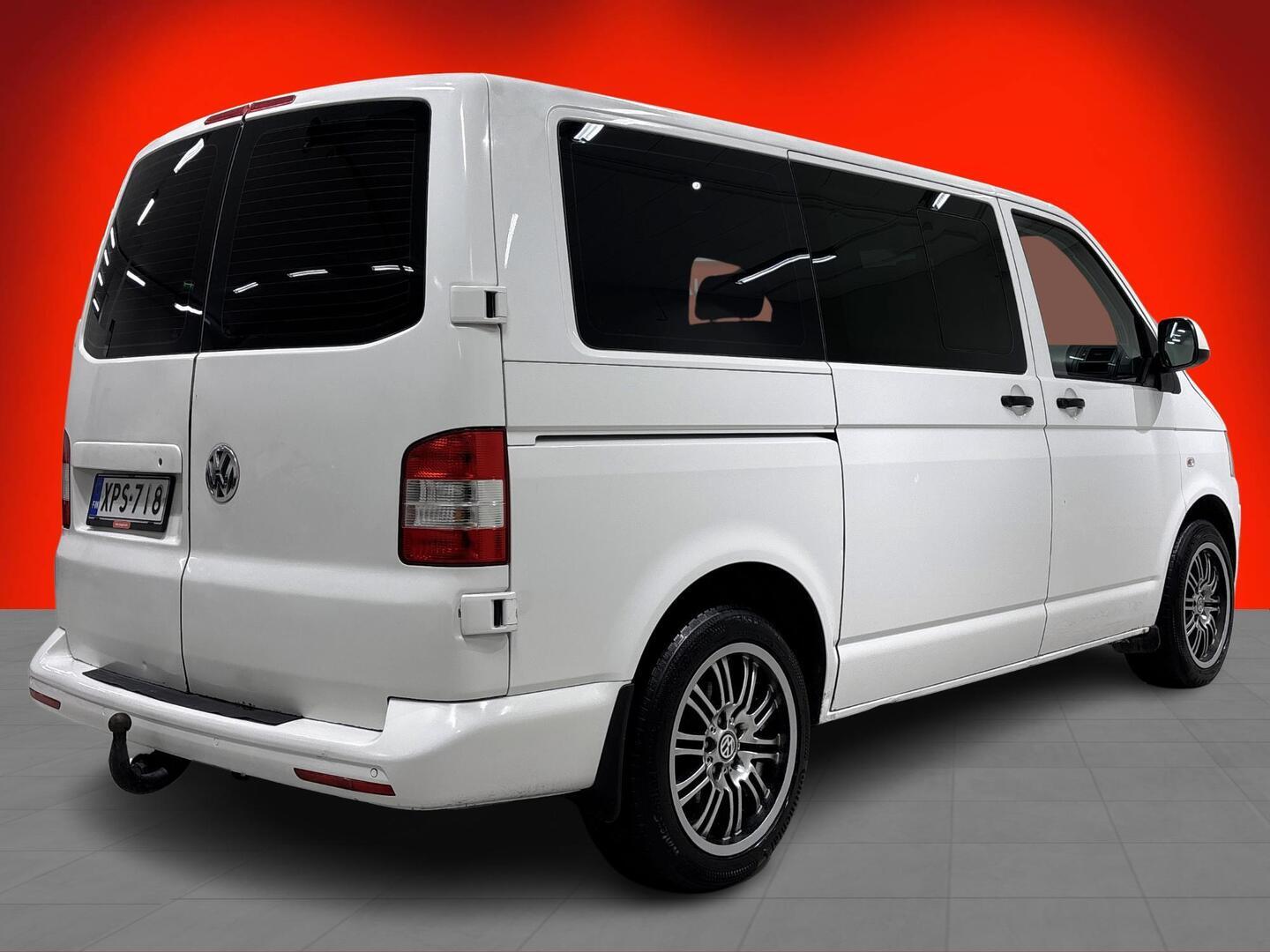 VOLKSWAGEN Transporter 2013