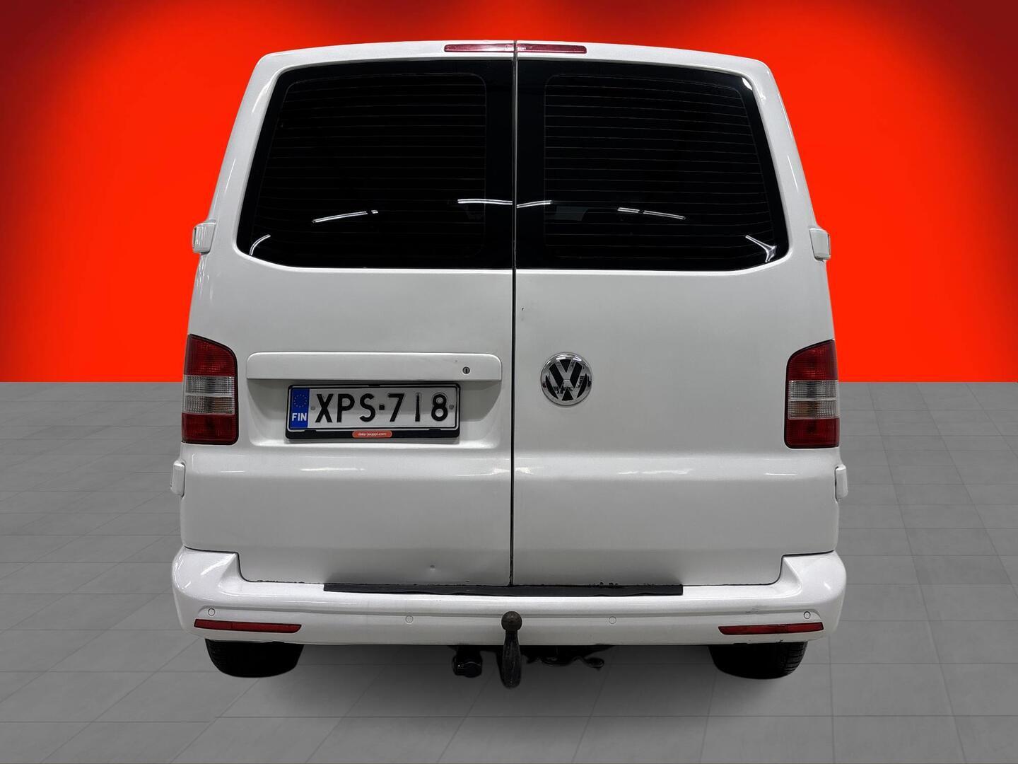 VOLKSWAGEN Transporter 2013