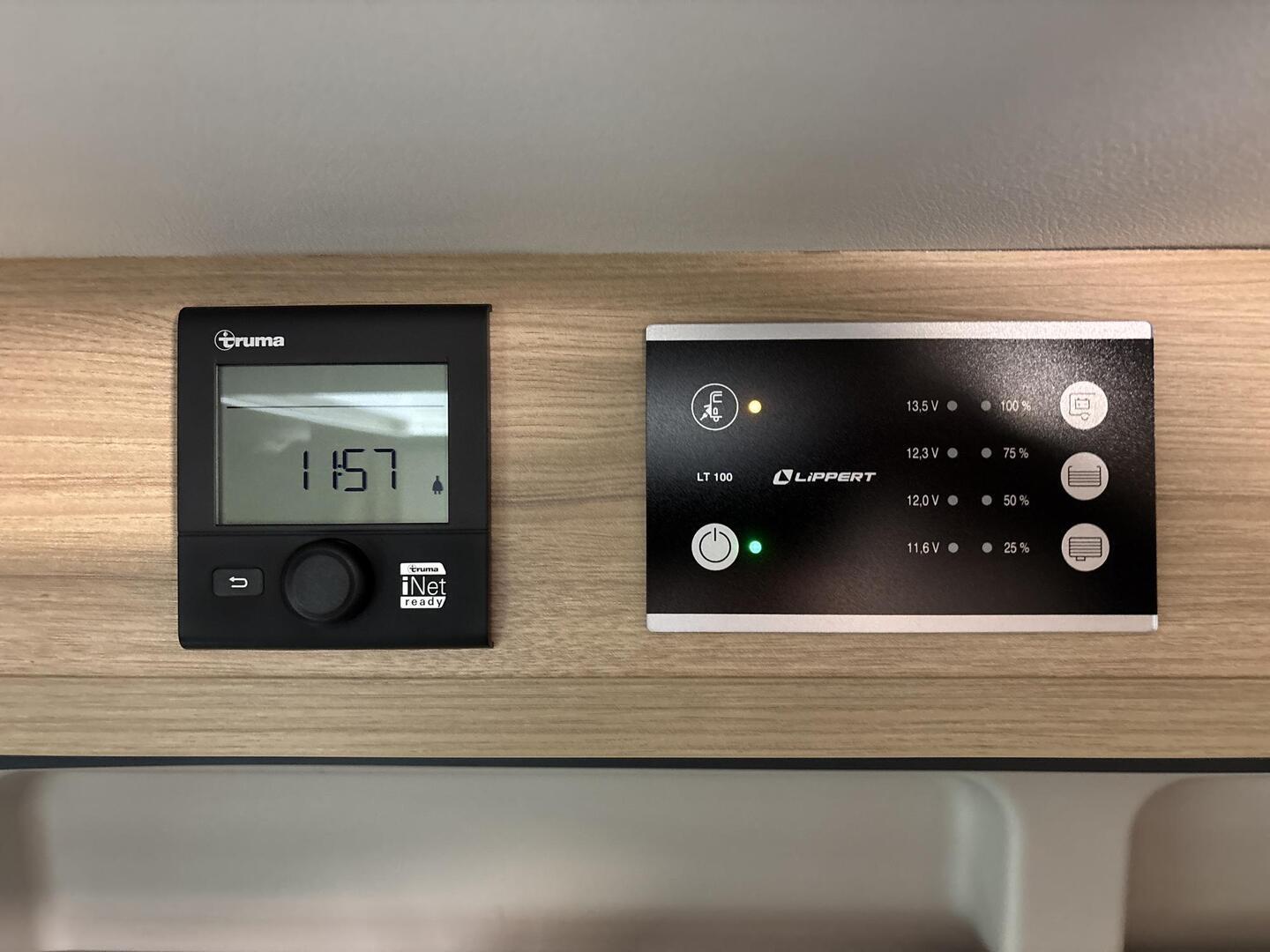 ROADCAR VAN R 640 2024