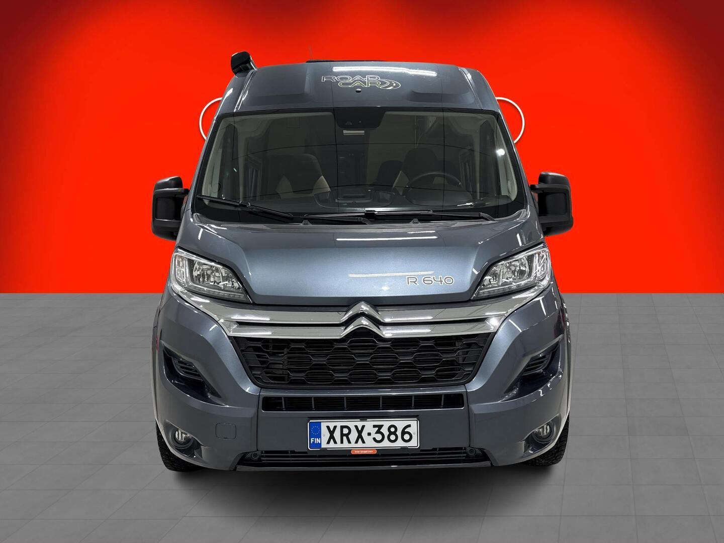 ROADCAR VAN R 640 2024