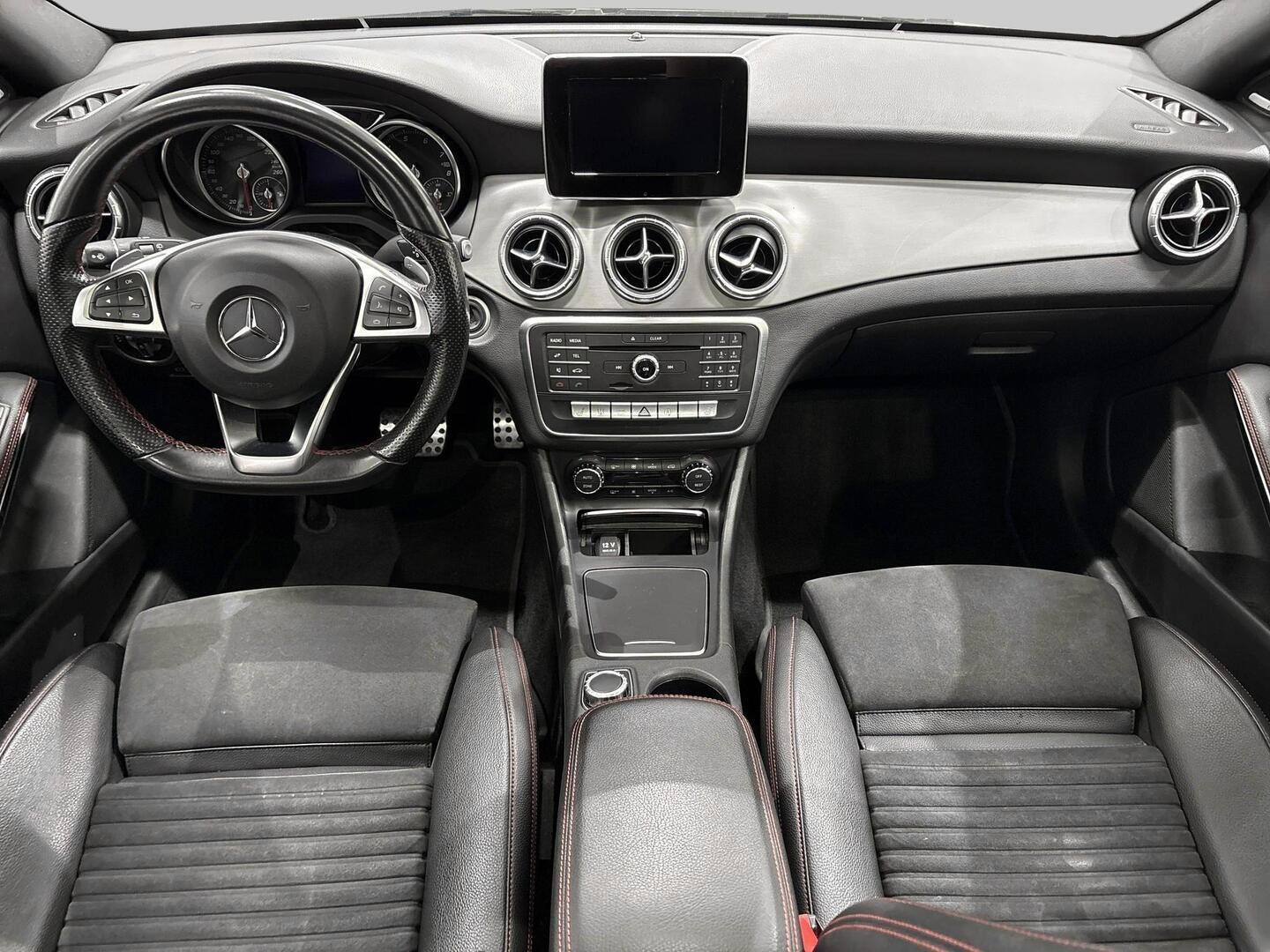 MERCEDES-BENZ CLA 2017
