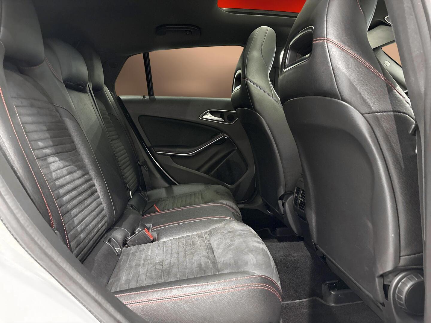 MERCEDES-BENZ CLA 2017