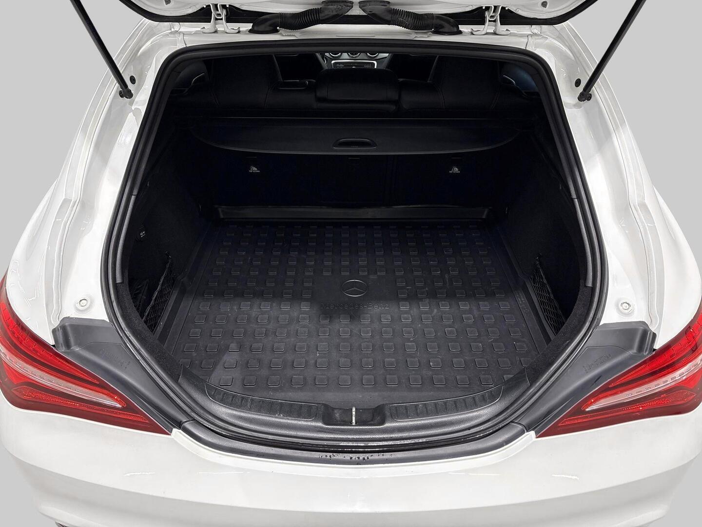 MERCEDES-BENZ CLA 2017
