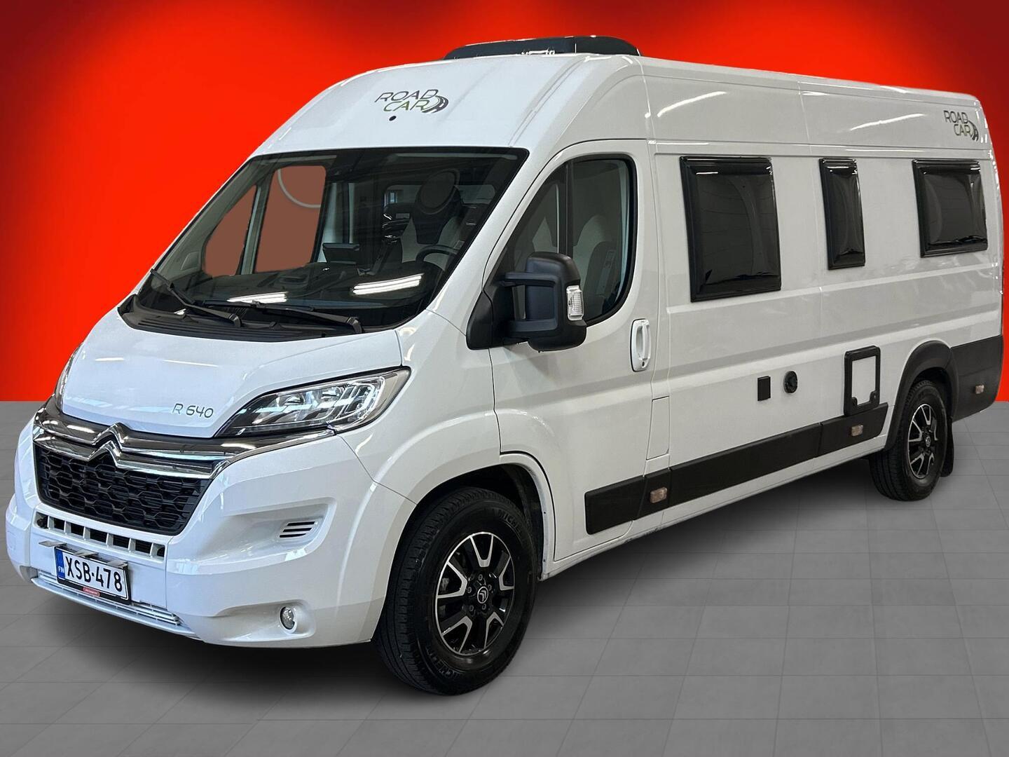 ROADCAR VAN R 640 2023