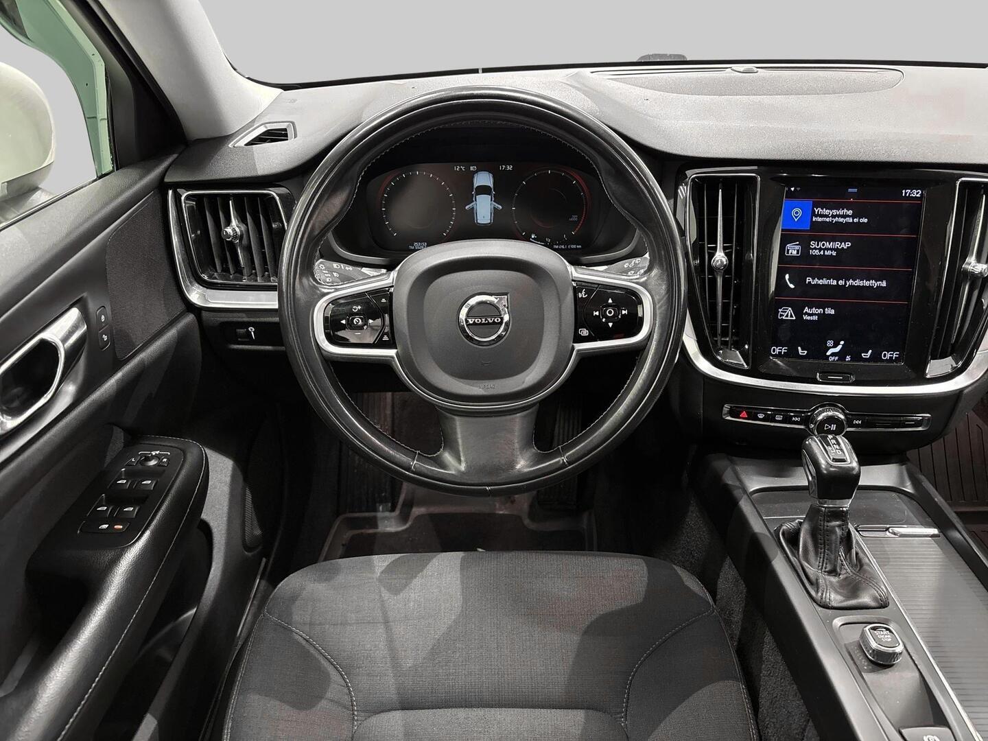 VOLVO V60 2019