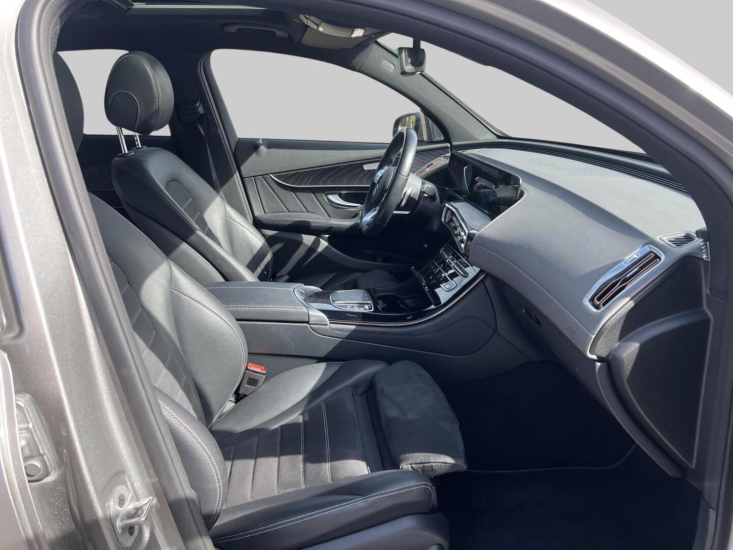 MERCEDES-BENZ EQC 2022