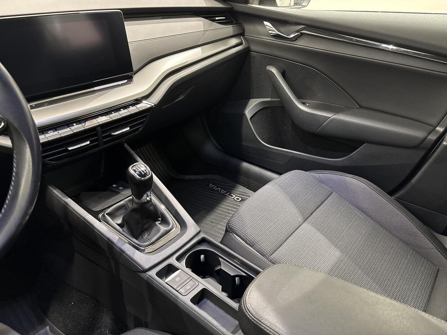 SKODA Octavia 2021