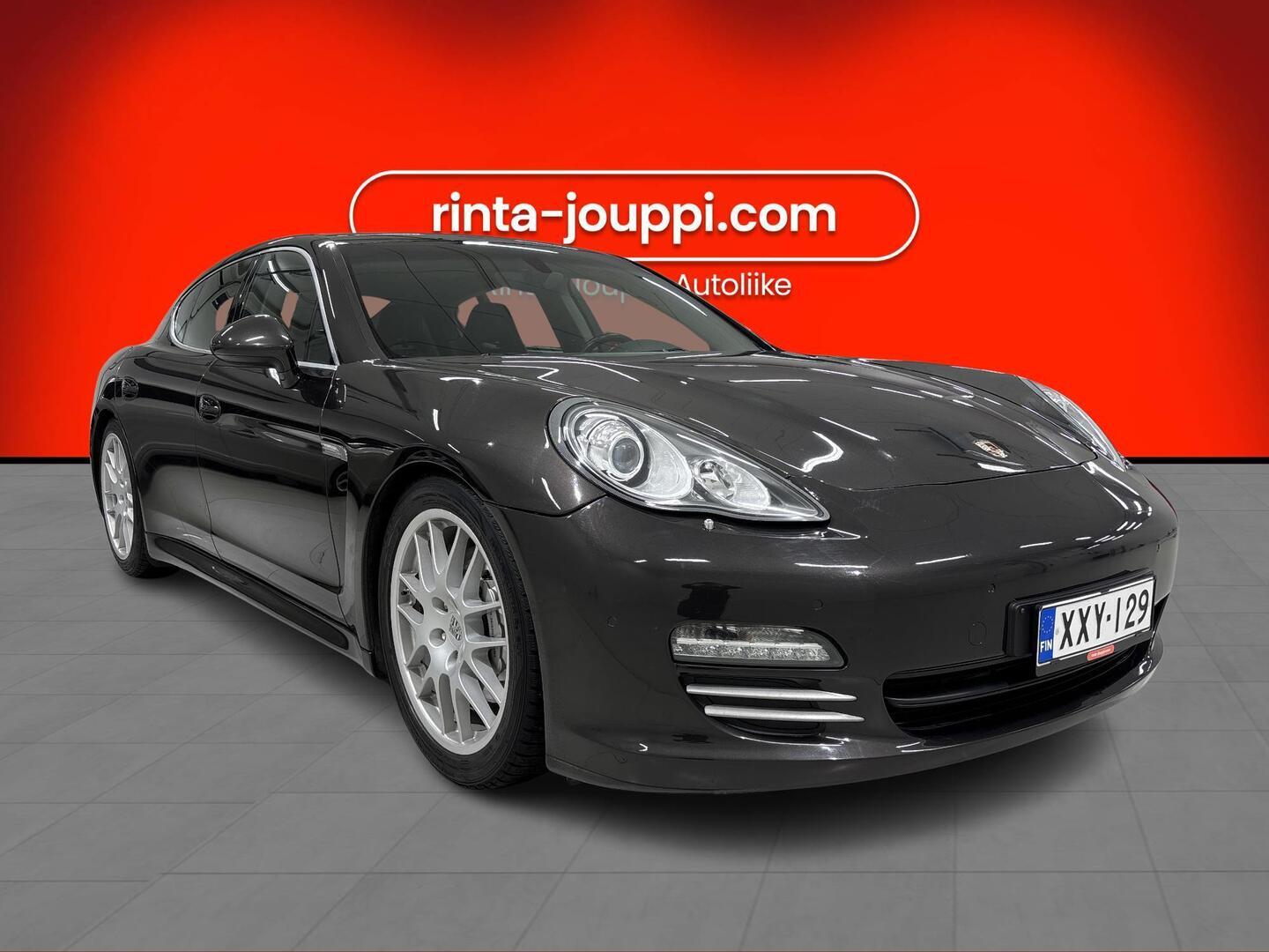 PORSCHE Panamera 2010
