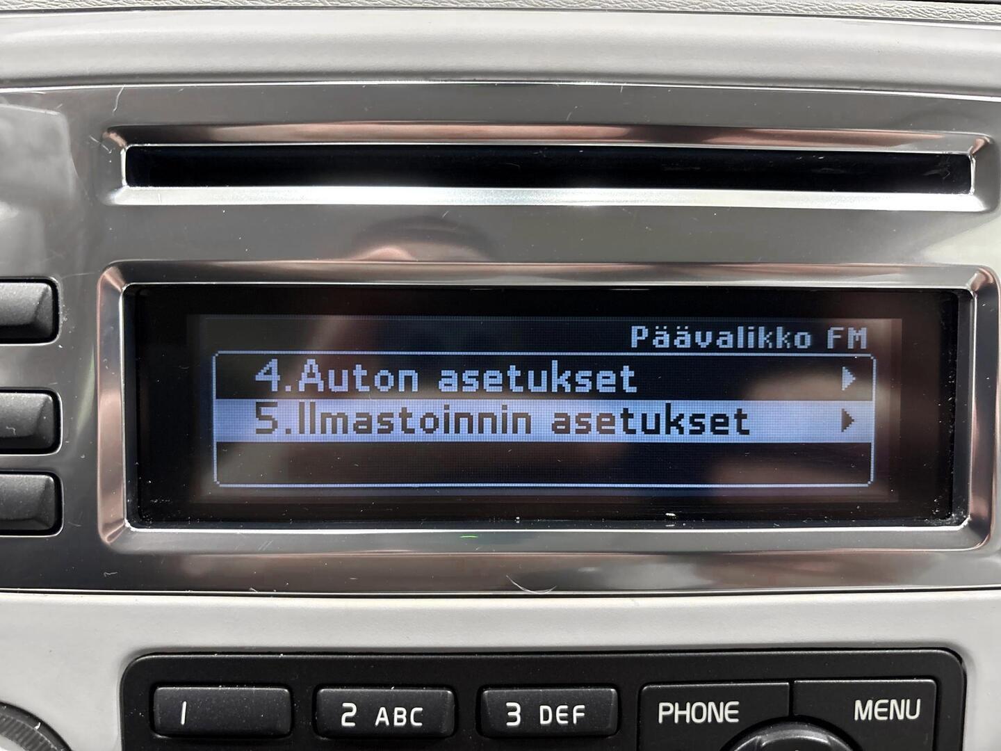 VOLVO XC70 2011