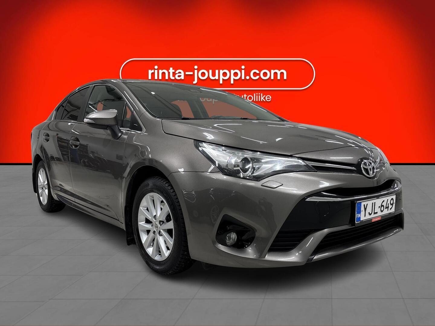 TOYOTA Avensis 2017