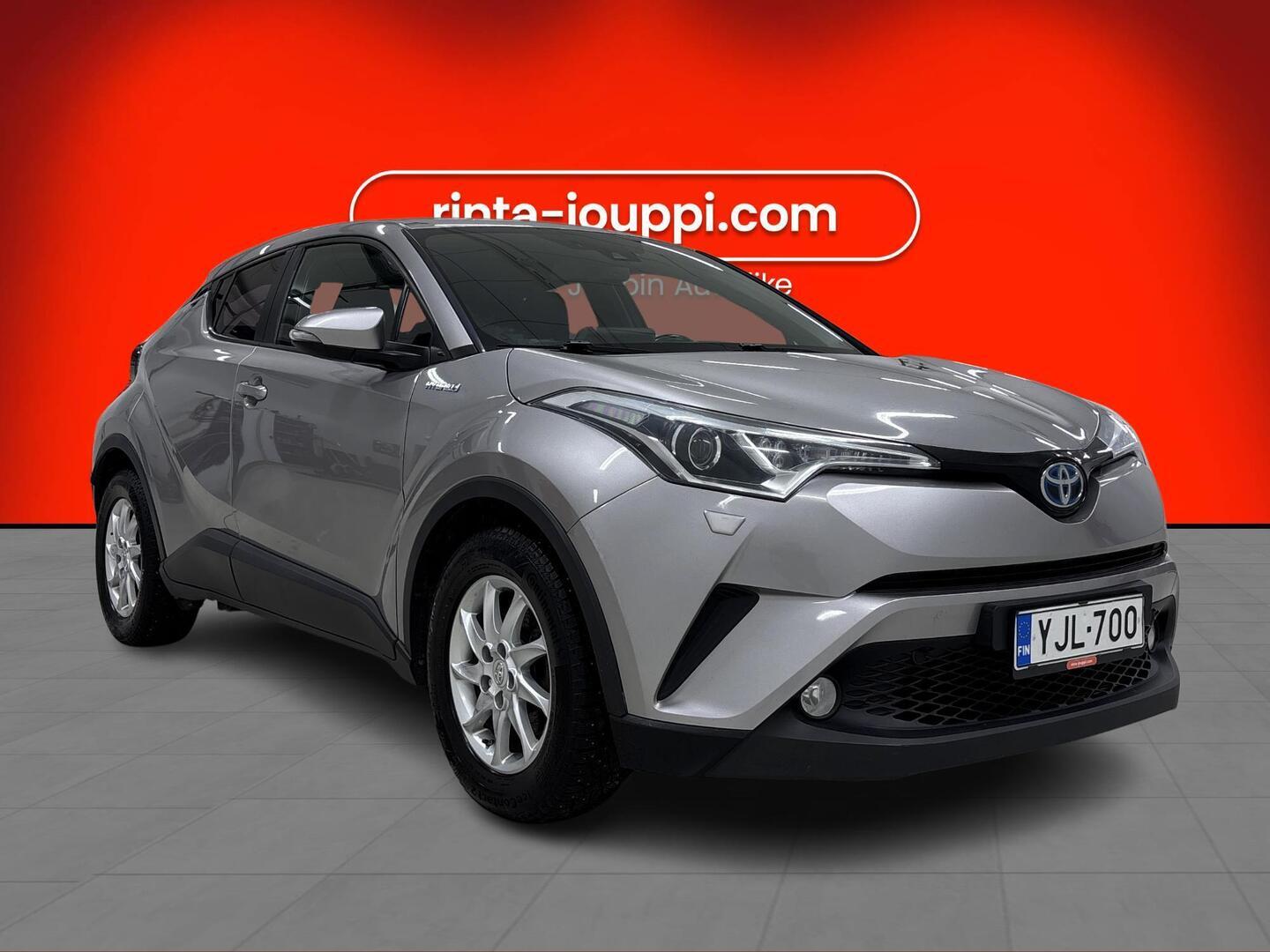 TOYOTA C-HR 2017