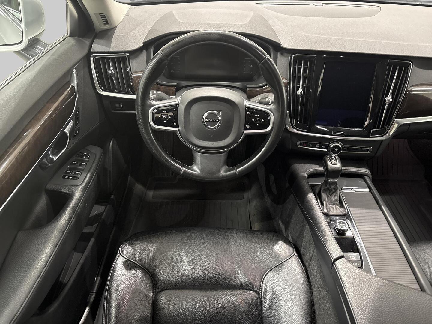 VOLVO S90 2017