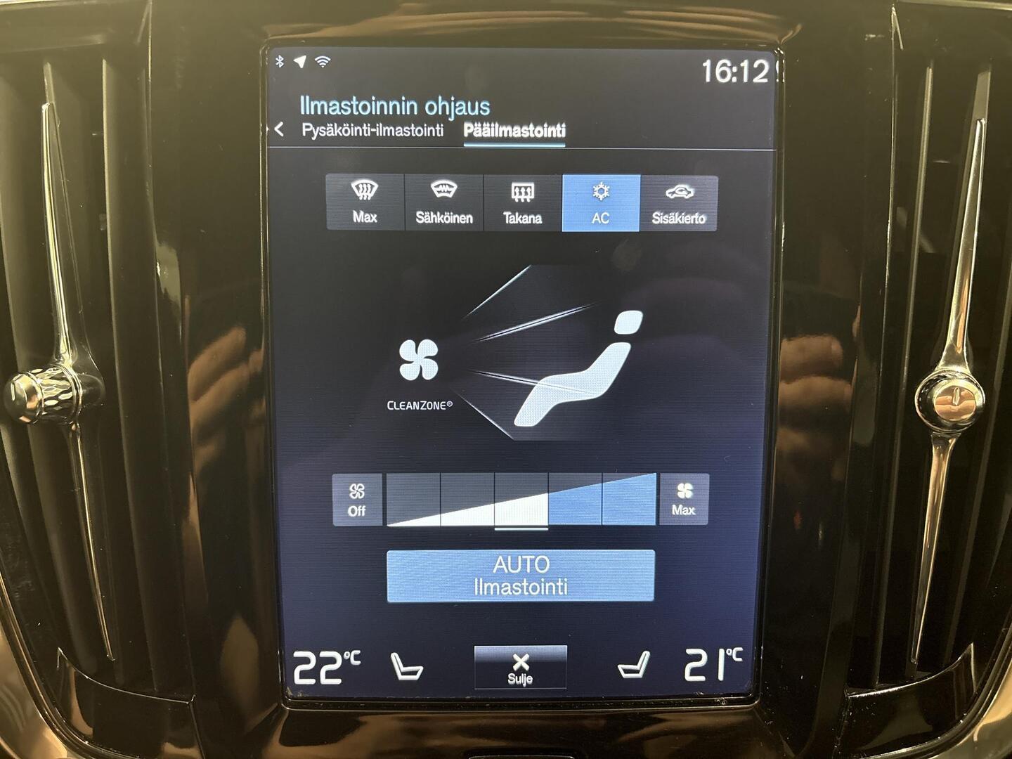 VOLVO S90 2017