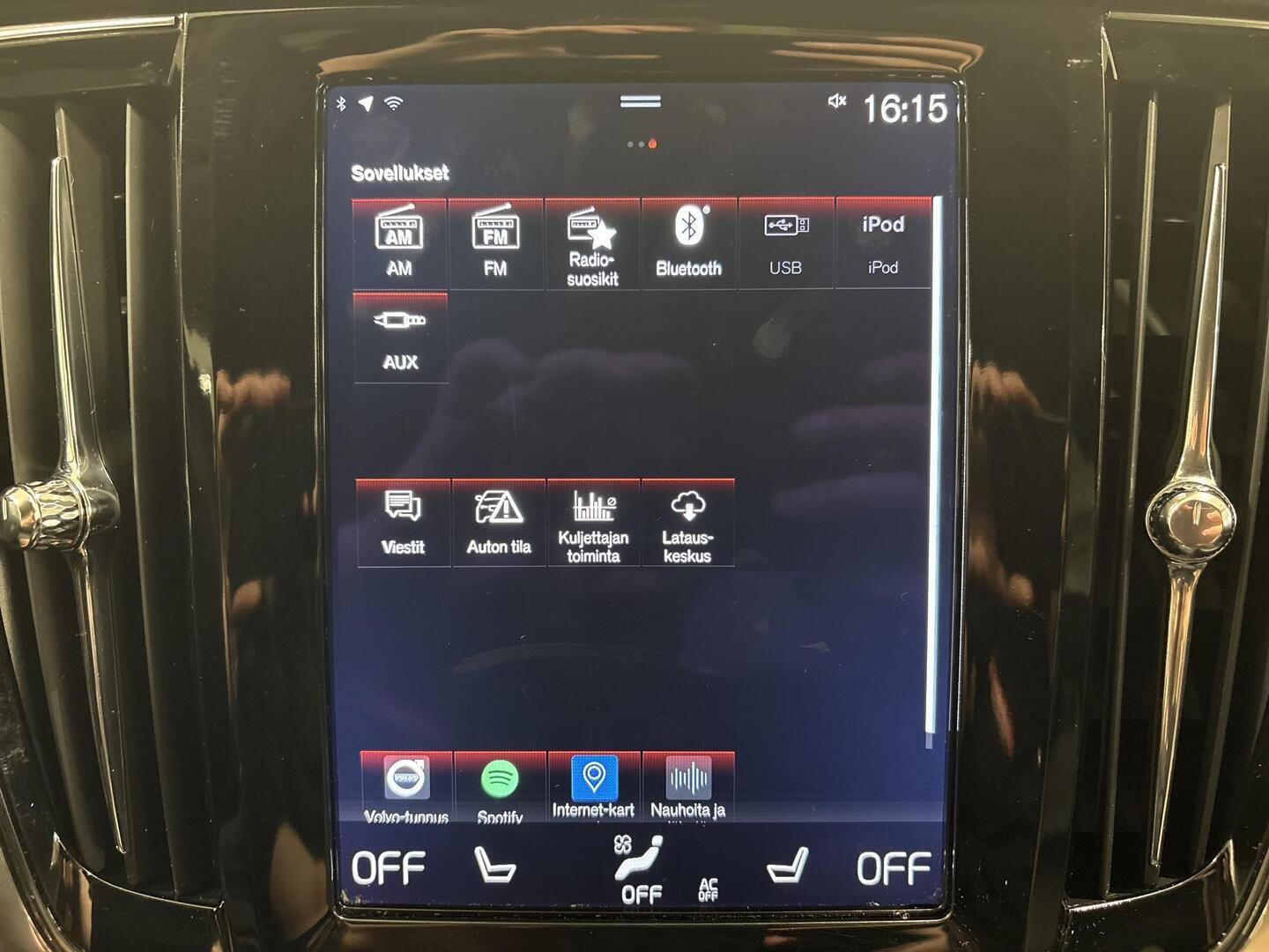 VOLVO S90 2017
