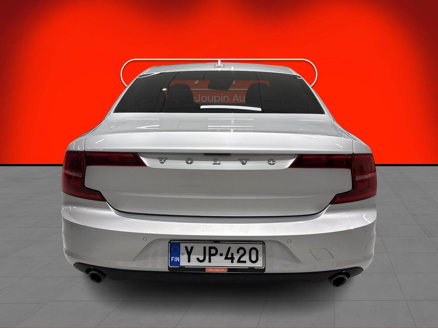 VOLVO S90 2017