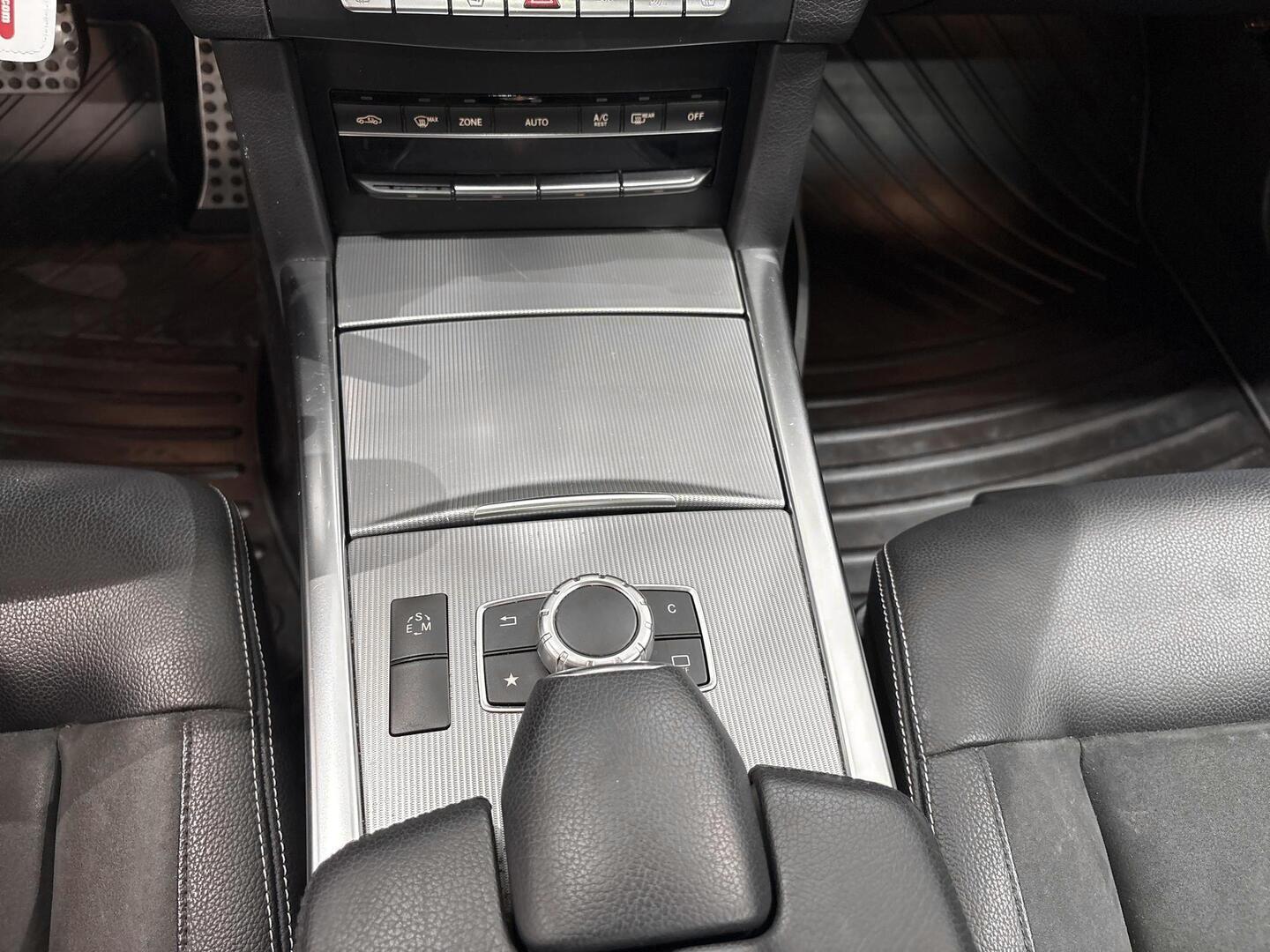 MERCEDES-BENZ E 2015