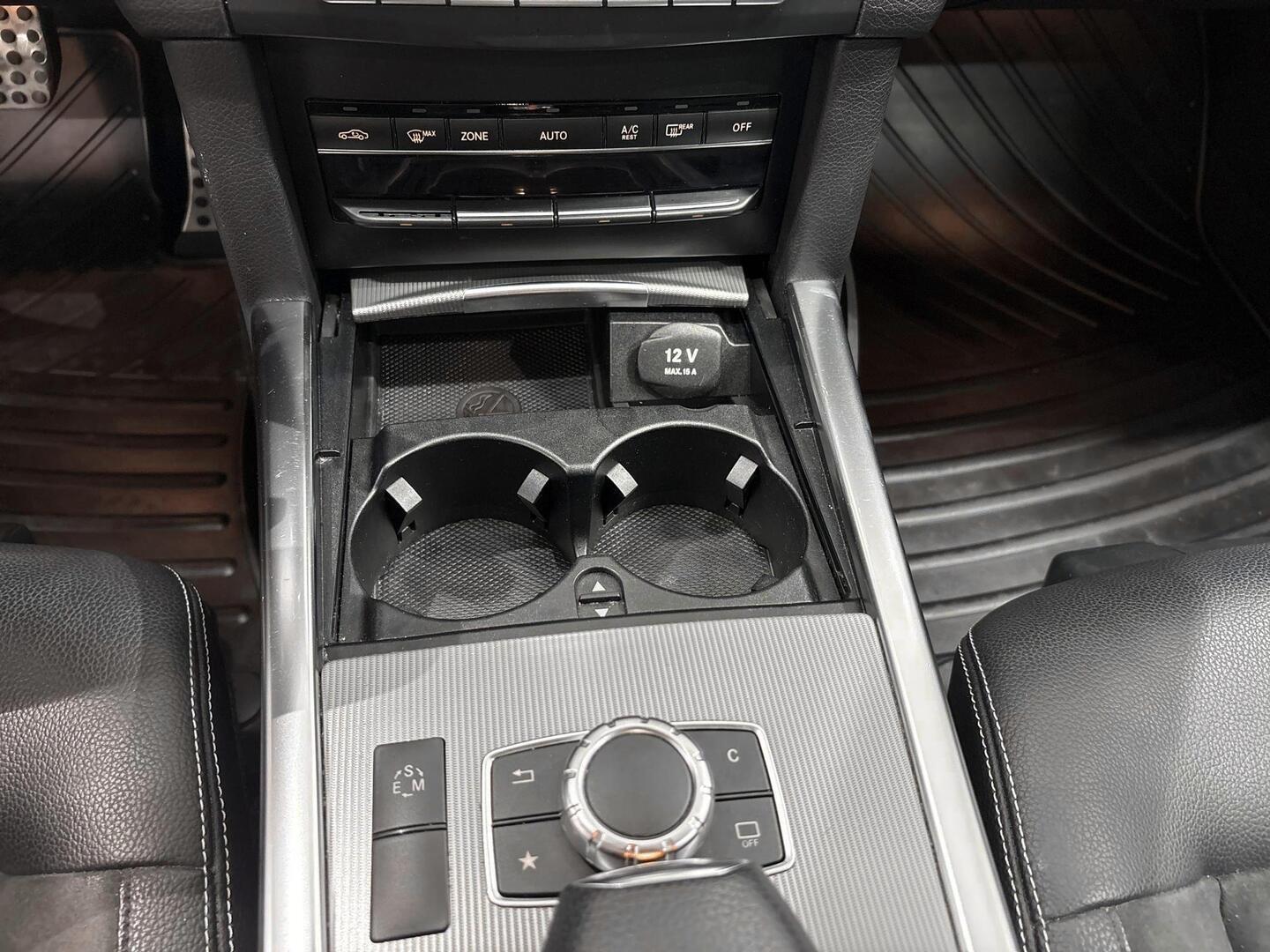 MERCEDES-BENZ E 2015