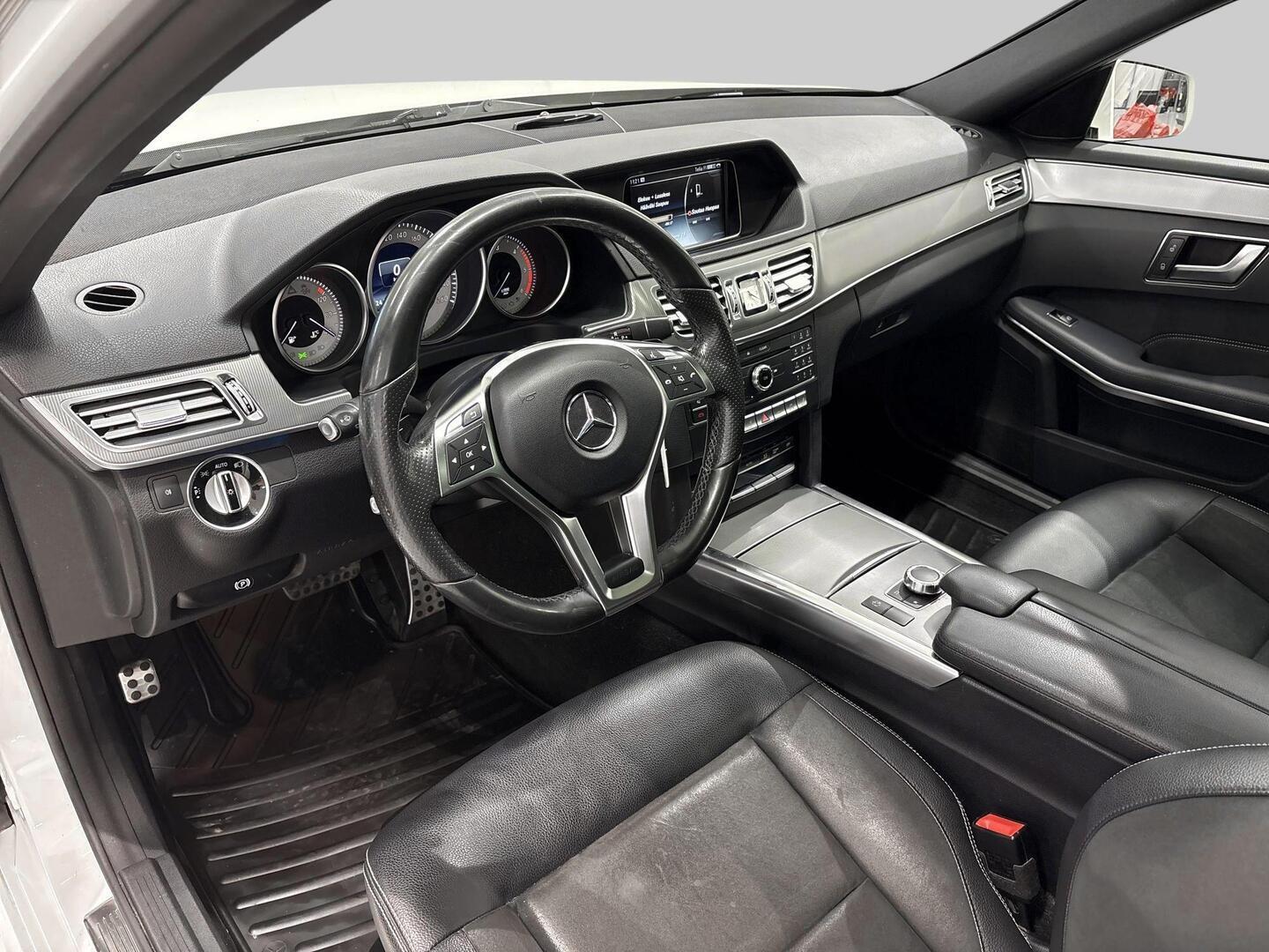 MERCEDES-BENZ E 2015