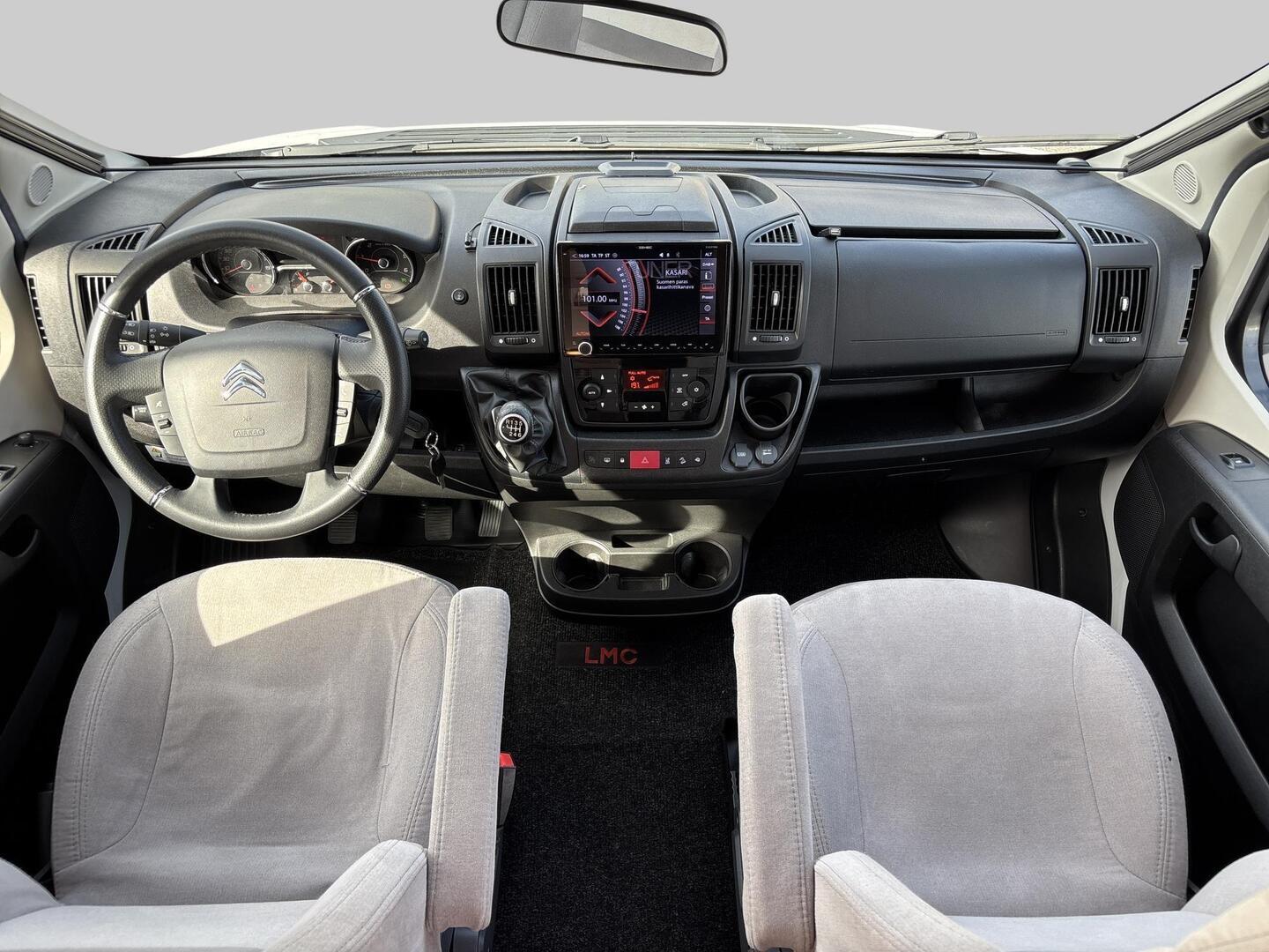 LMC Tourer Lift 730 G 2022