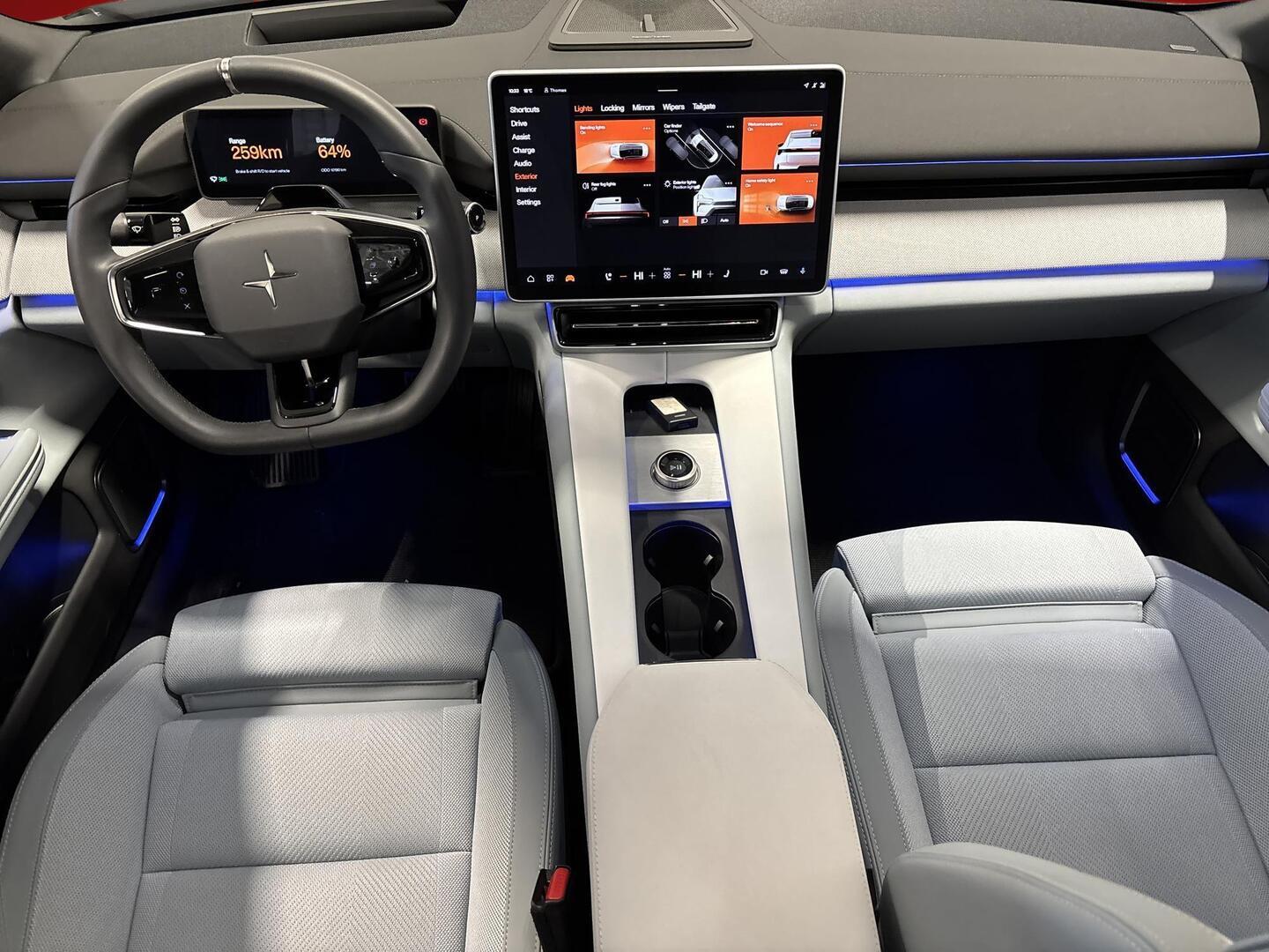POLESTAR 4 2025