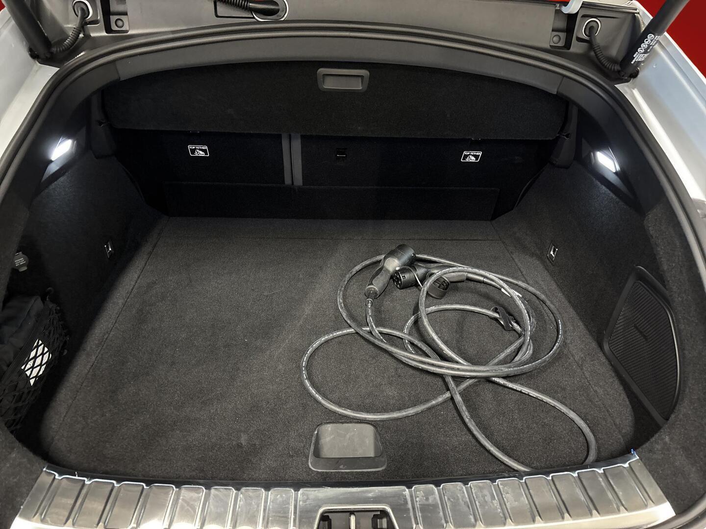 POLESTAR 4 2025