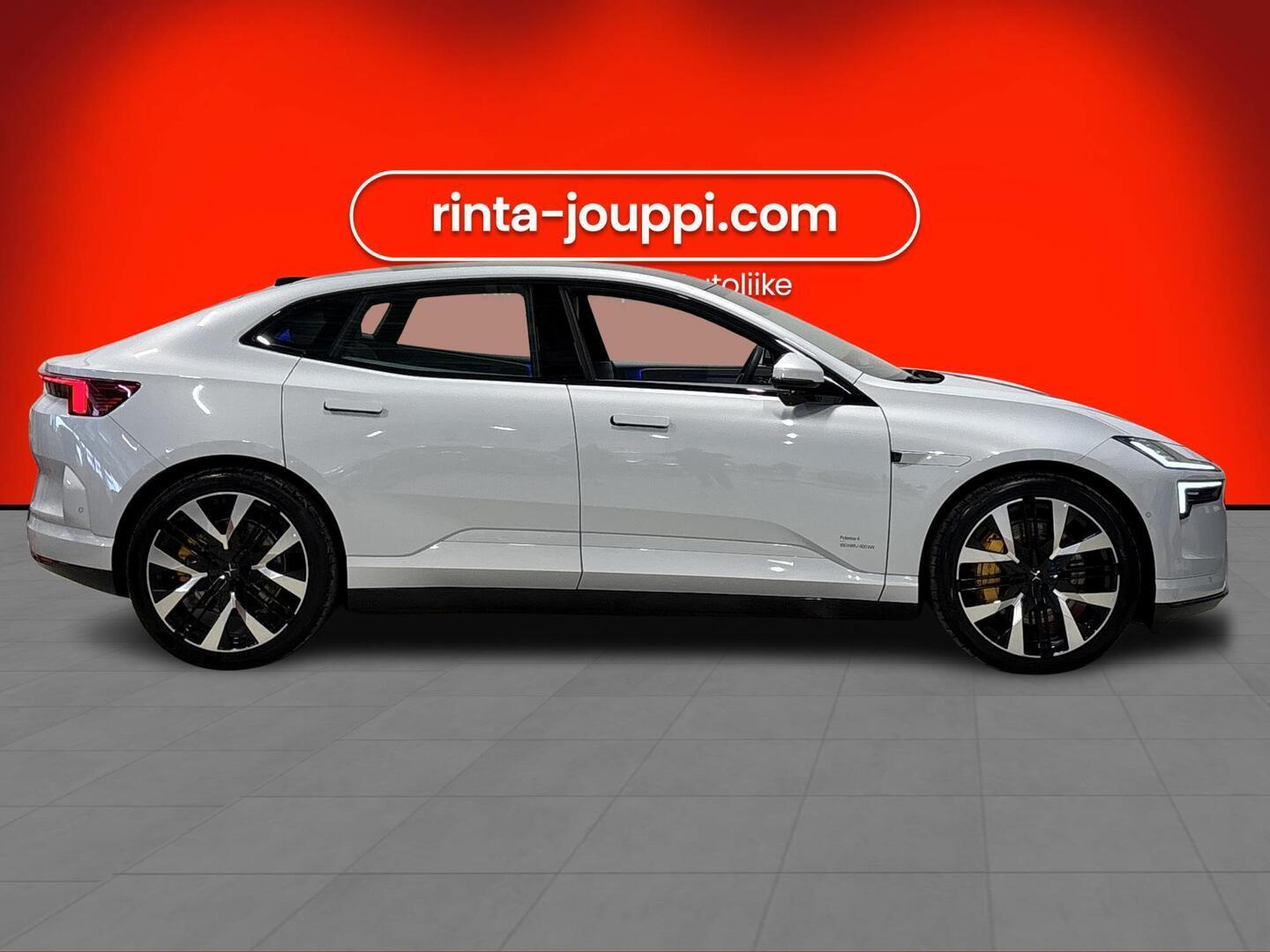 POLESTAR 4 2025