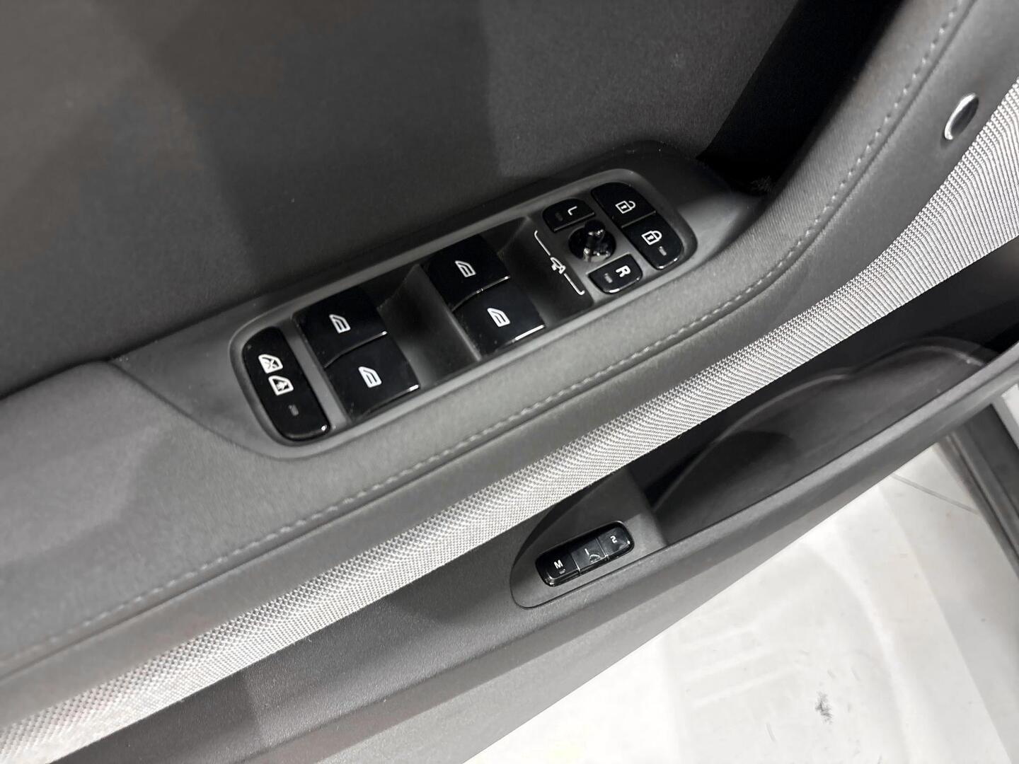 POLESTAR 2 2024