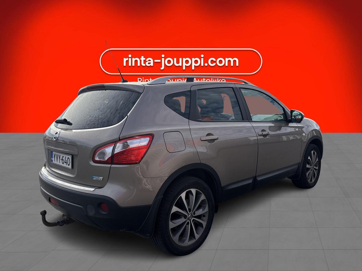 NISSAN Qashqai 2013