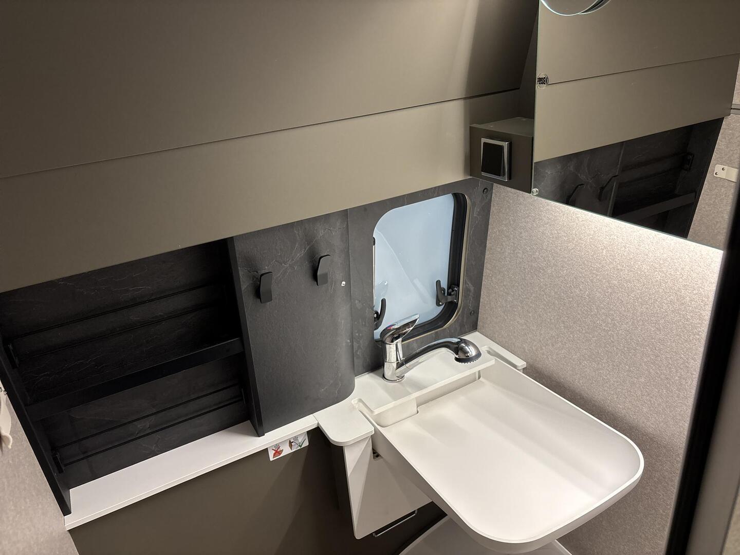 HYMER GRAND CANYON S 2025