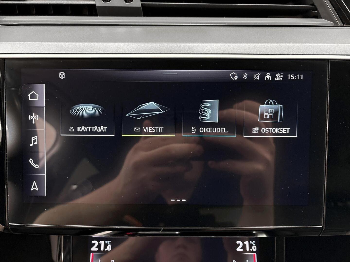 AUDI e-tron 2022