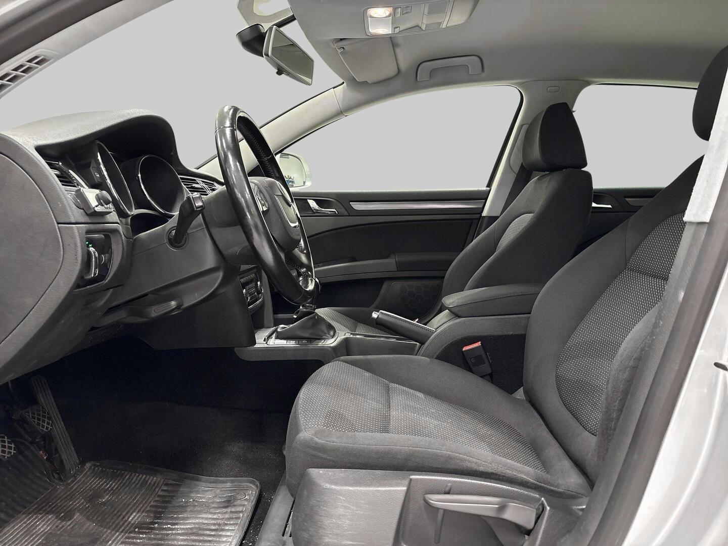SKODA Superb 2012