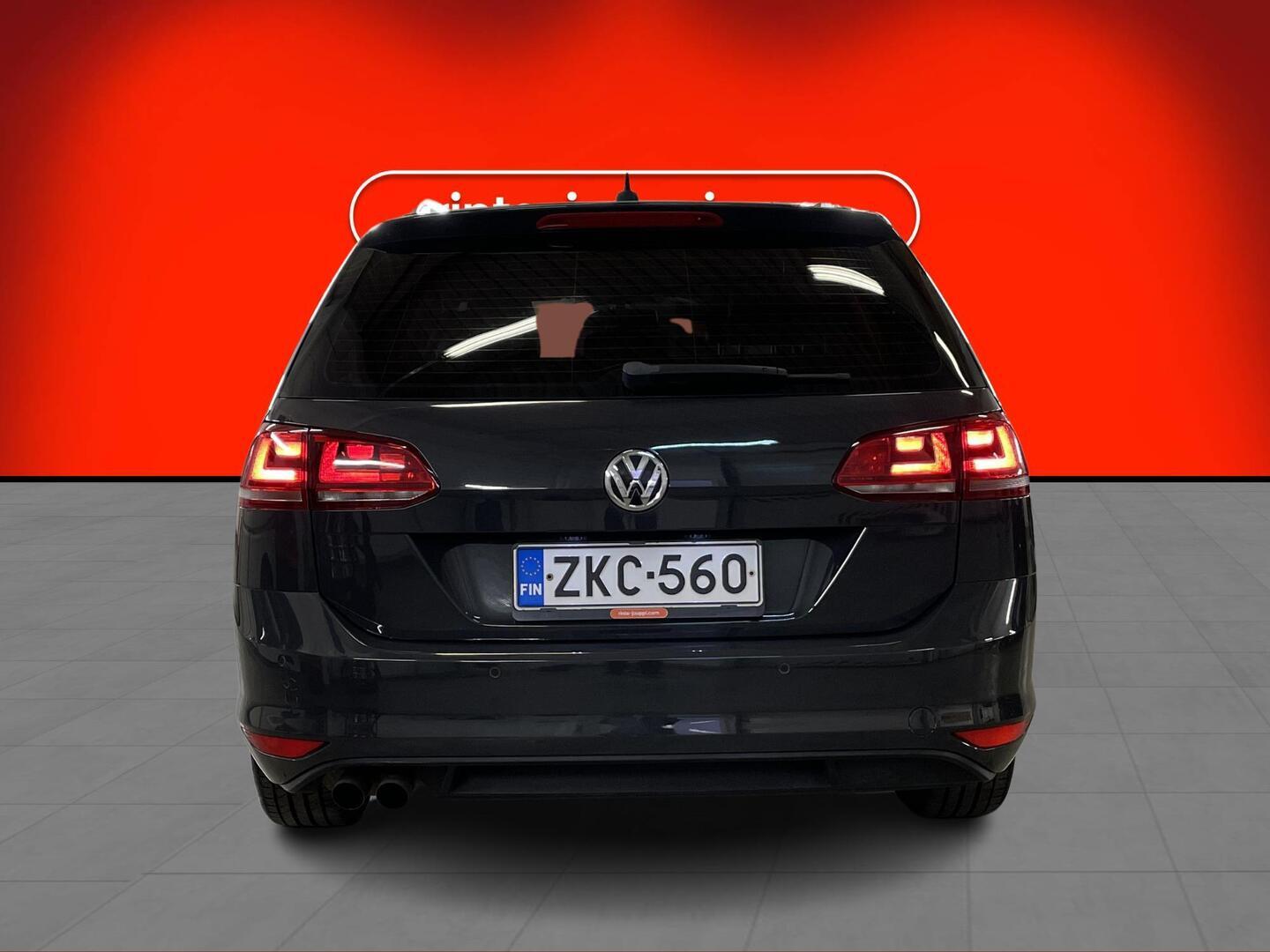 VOLKSWAGEN Golf 2014