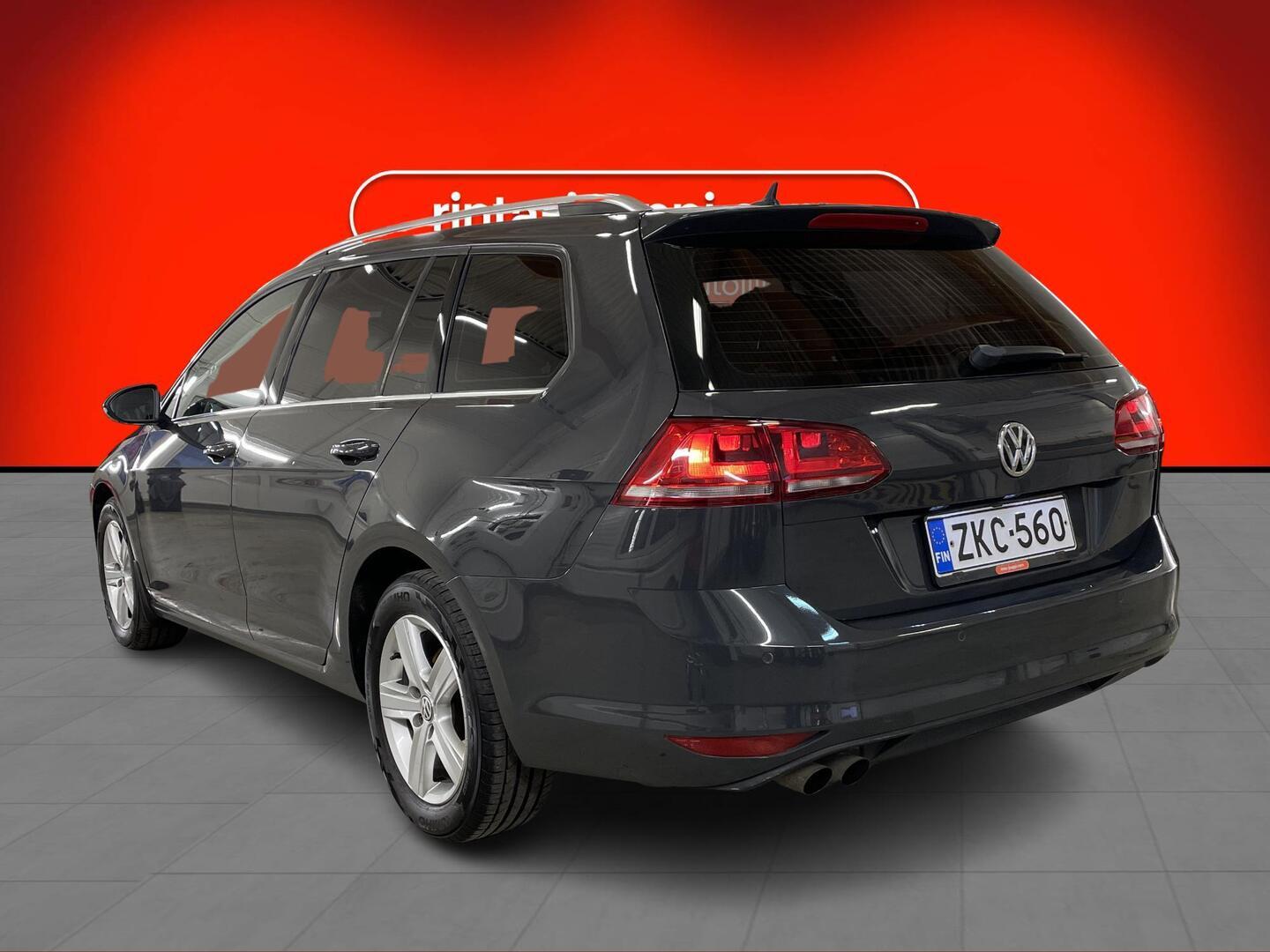 VOLKSWAGEN Golf 2014
