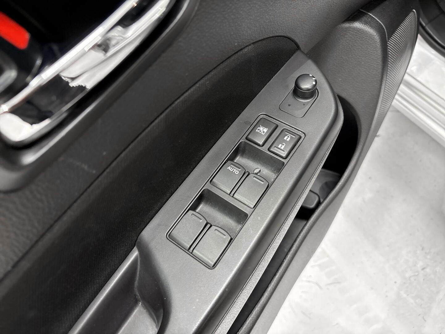 SUZUKI Swift 2014