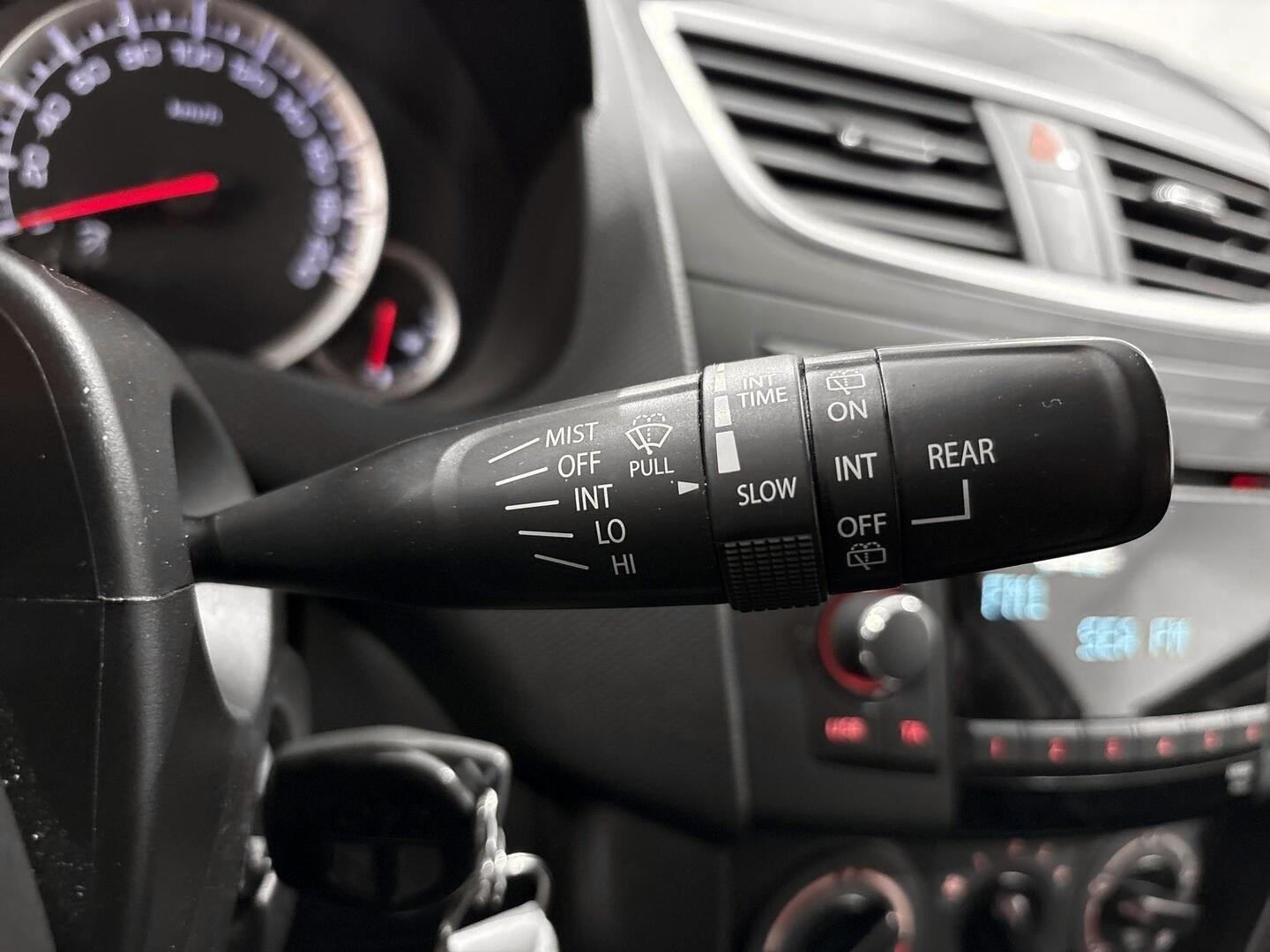 SUZUKI Swift 2014