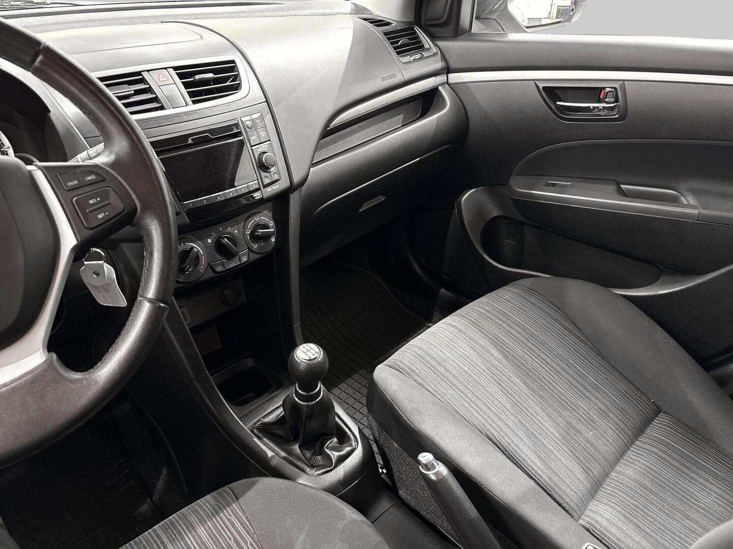 SUZUKI Swift 2014