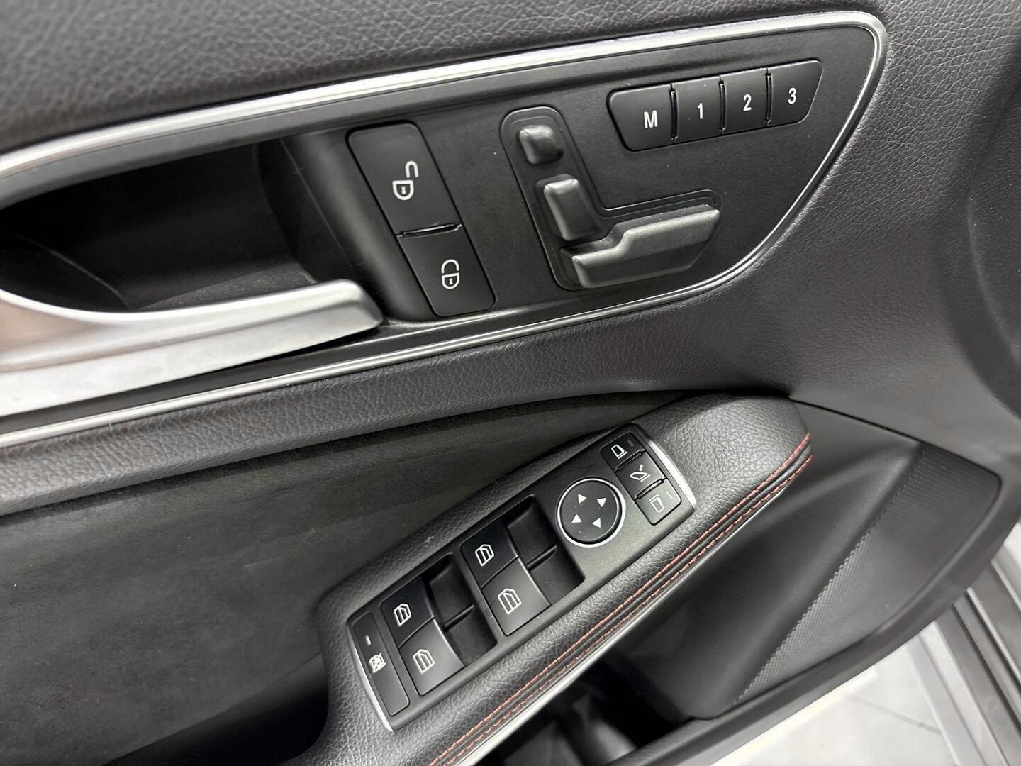 MERCEDES-BENZ A 2014